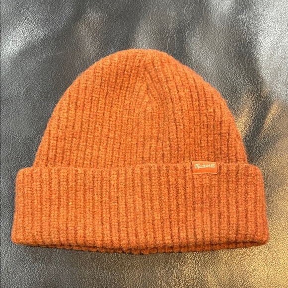 Madewell Burnt Orange/Brown Knit Beanie NWOT - Picture 1 of 4